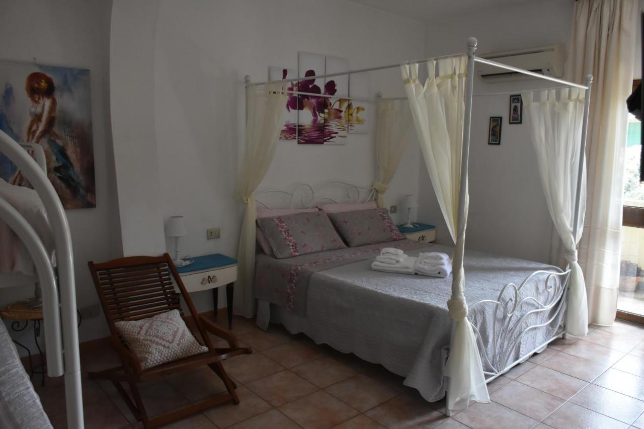 Bed And Breakfast Le Petunie バリ・サルド エクステリア 写真